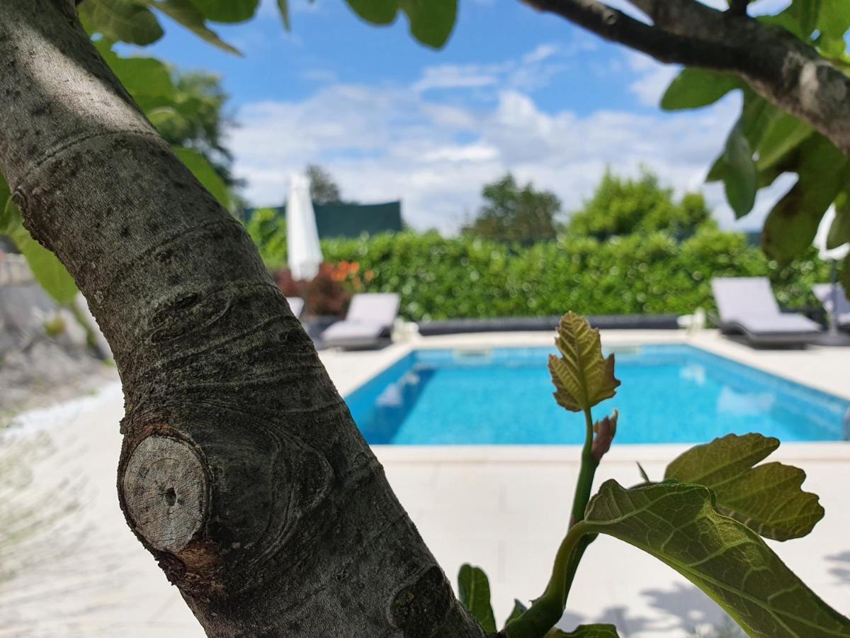Holiday Home Demark Jurdani ภายนอก รูปภาพ