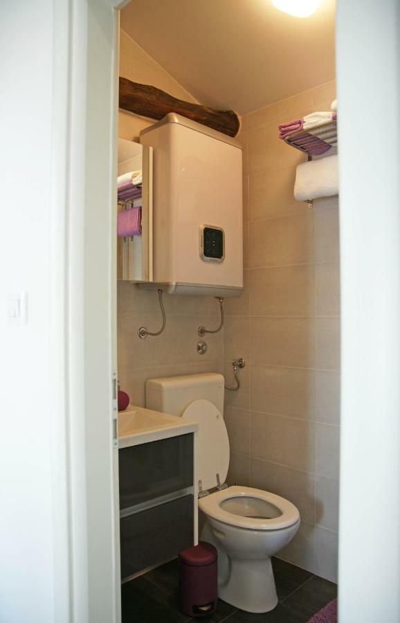 Holiday Home Demark Jurdani ภายนอก รูปภาพ